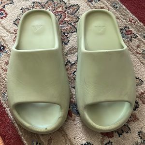 Authentic YEEZY slides 8 US some wear but still nice condition